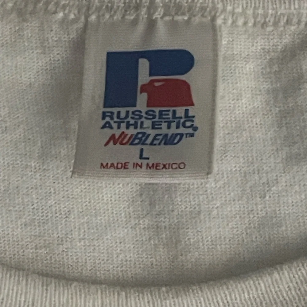 Boston Red Sox Russell Athletic Tee Shirt white in Large - Picture 4 of 4
